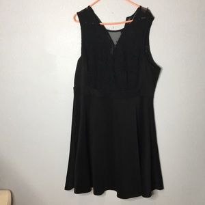 Black dress  with lace detailing size 4x